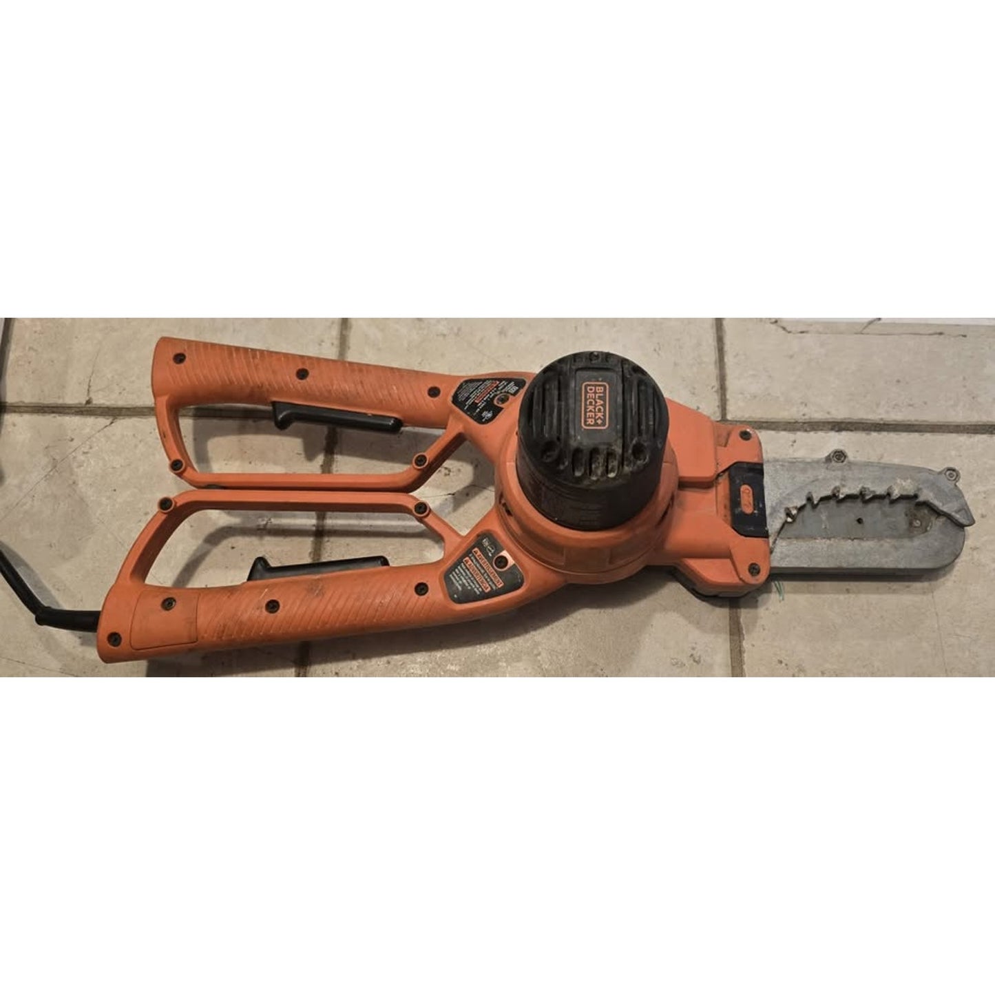 Black & Decker 4.5A Corded Alligator Lopper Chainsaw Trimmer / LP1000 /