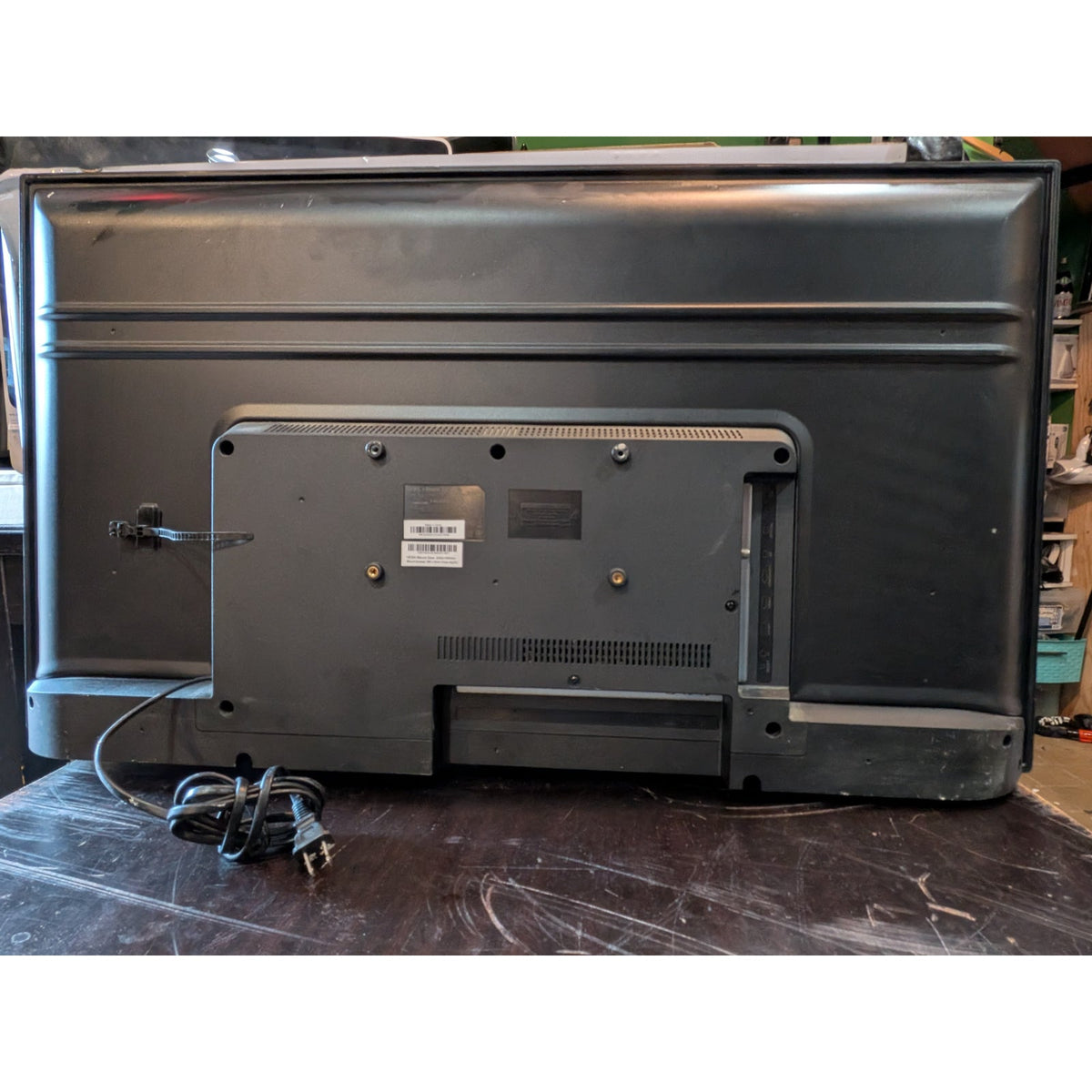 Onn 42" FHD LED Roku Smart TV / 100018254