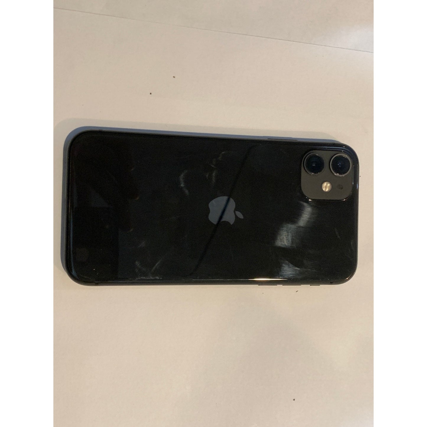 Apple iPhone 11 A2111 - 64 GB - Black (Cricket Wireless)