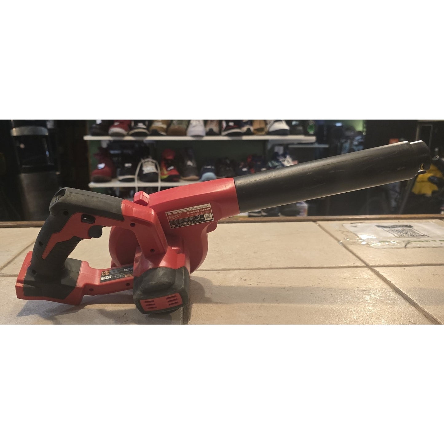 Milwaukee M18 BBL 18V Compact Battery Blower M18BBL Body Only Baretool