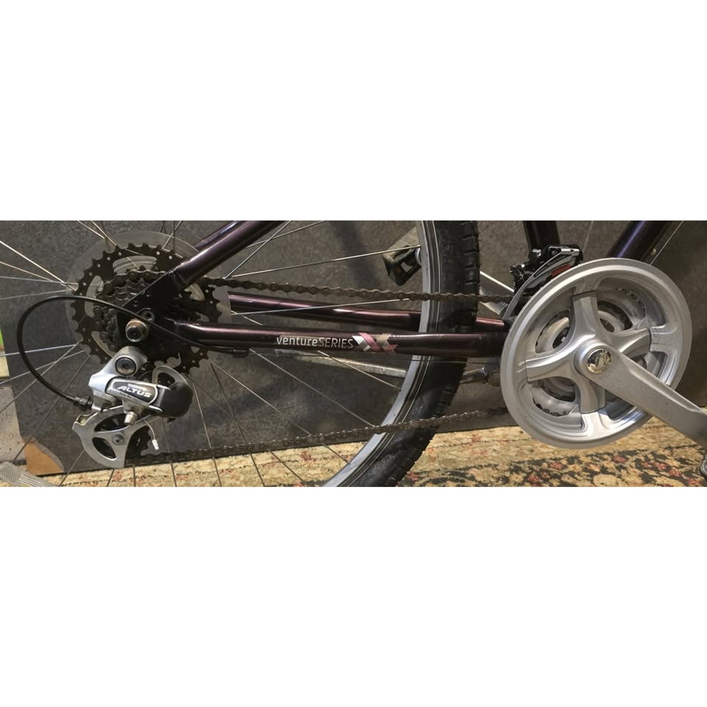 Raleigh Adventure 3.0 Step-Through Hybrid Bike / 15" Frame / 27.5" Wheels / 21-Speed /