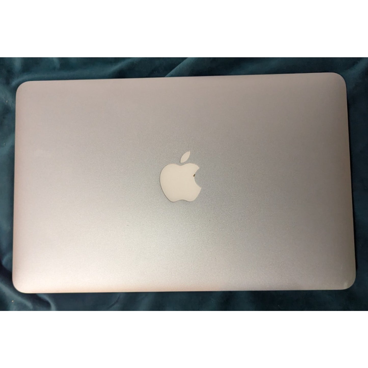 2015 Apple MacBook Air 11" A1465 Intel Core i5 4gb RAM 120GB SSD