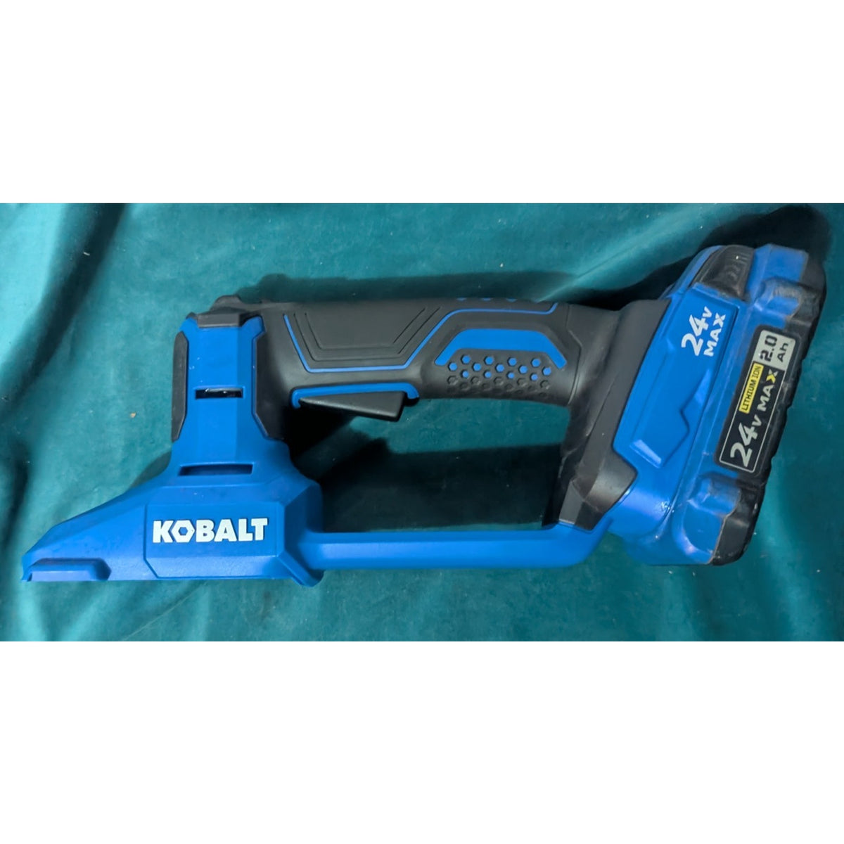 Kobalt 24V 8 Battery Hedge Trimmer