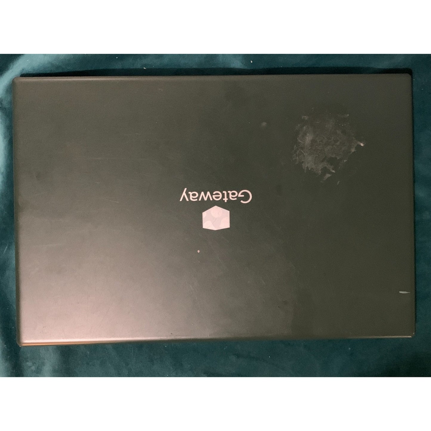 Gateway GWNR51416-GR 14.1" FHD Ryzen 5 3500U 2.1GHz Radeon Vega 8 256 gb