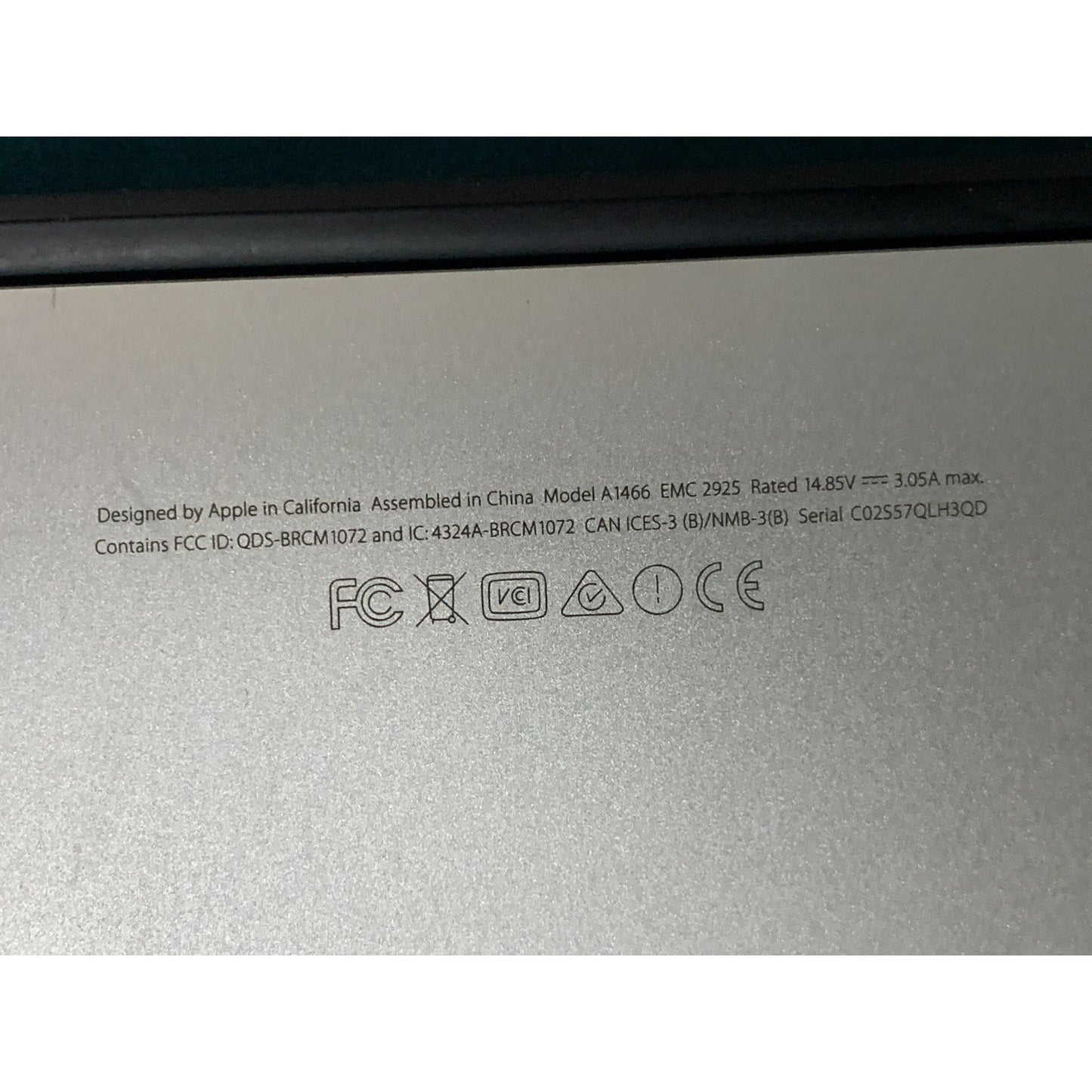 Apple MacBook Air A1466 2015 13.3" Core i5 CPU 1.7Ghz 8GB RAM 128GB SSD