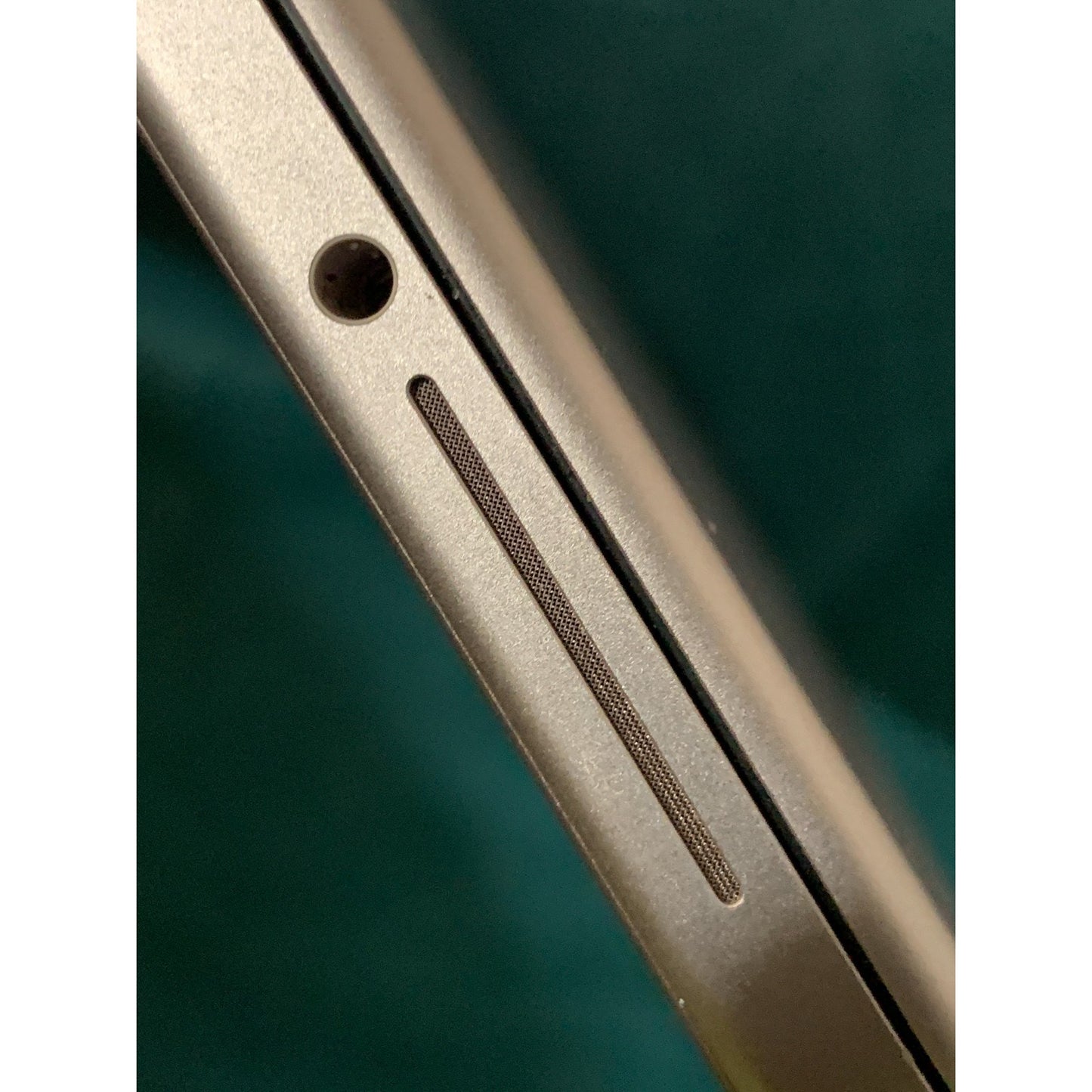 Apple MacBook Neo 13” A18 Pro - 8GB RAM - 256GB SSD - Silver - MHFF4LL/A - A3404