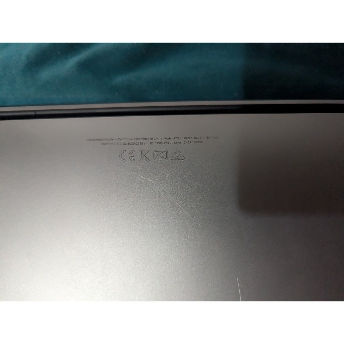 Apple MacBook Pro 2020 13-inch M1 A2338 (FOR PARTS)