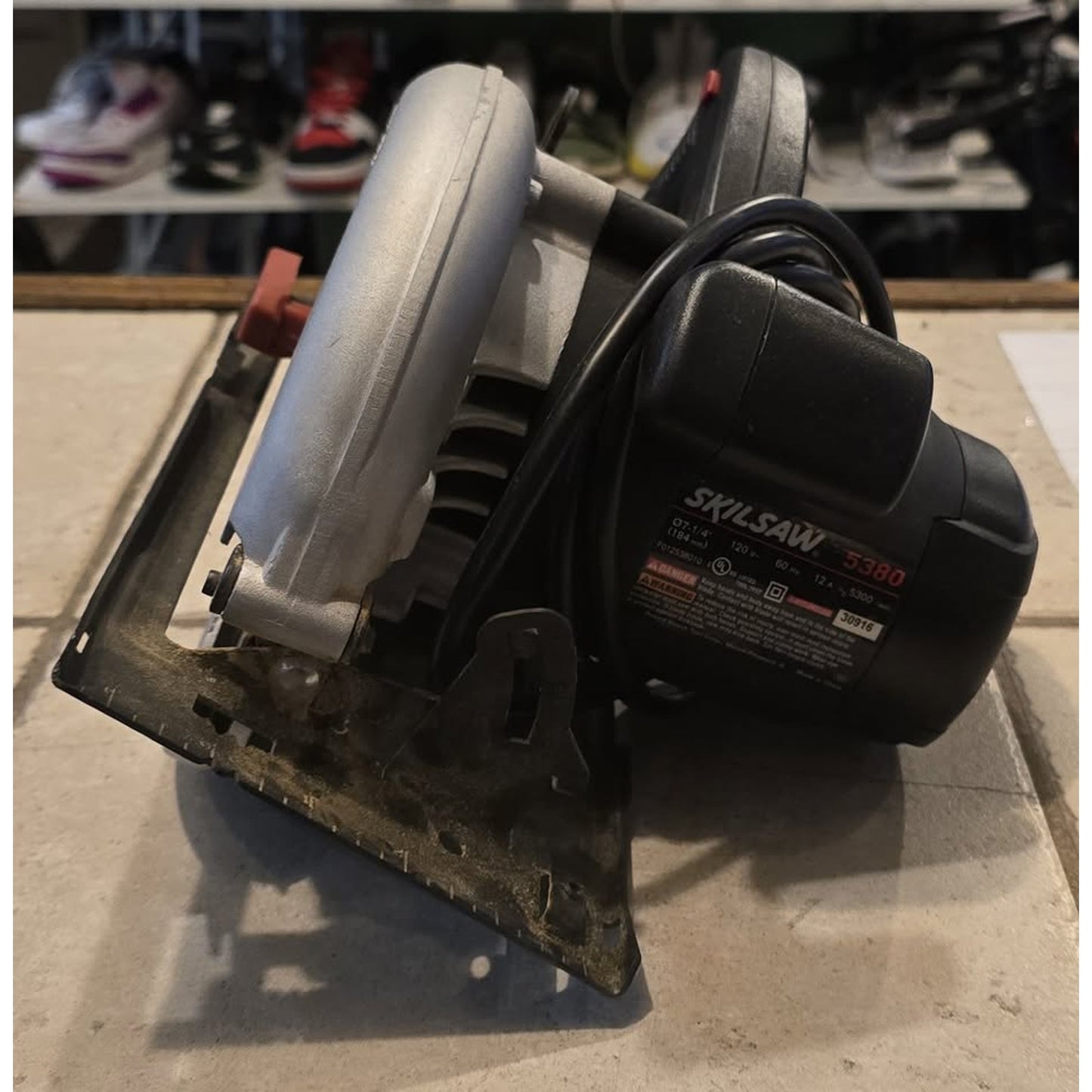 SKIL 12-Amp Corded Circular Saw / 5380 /