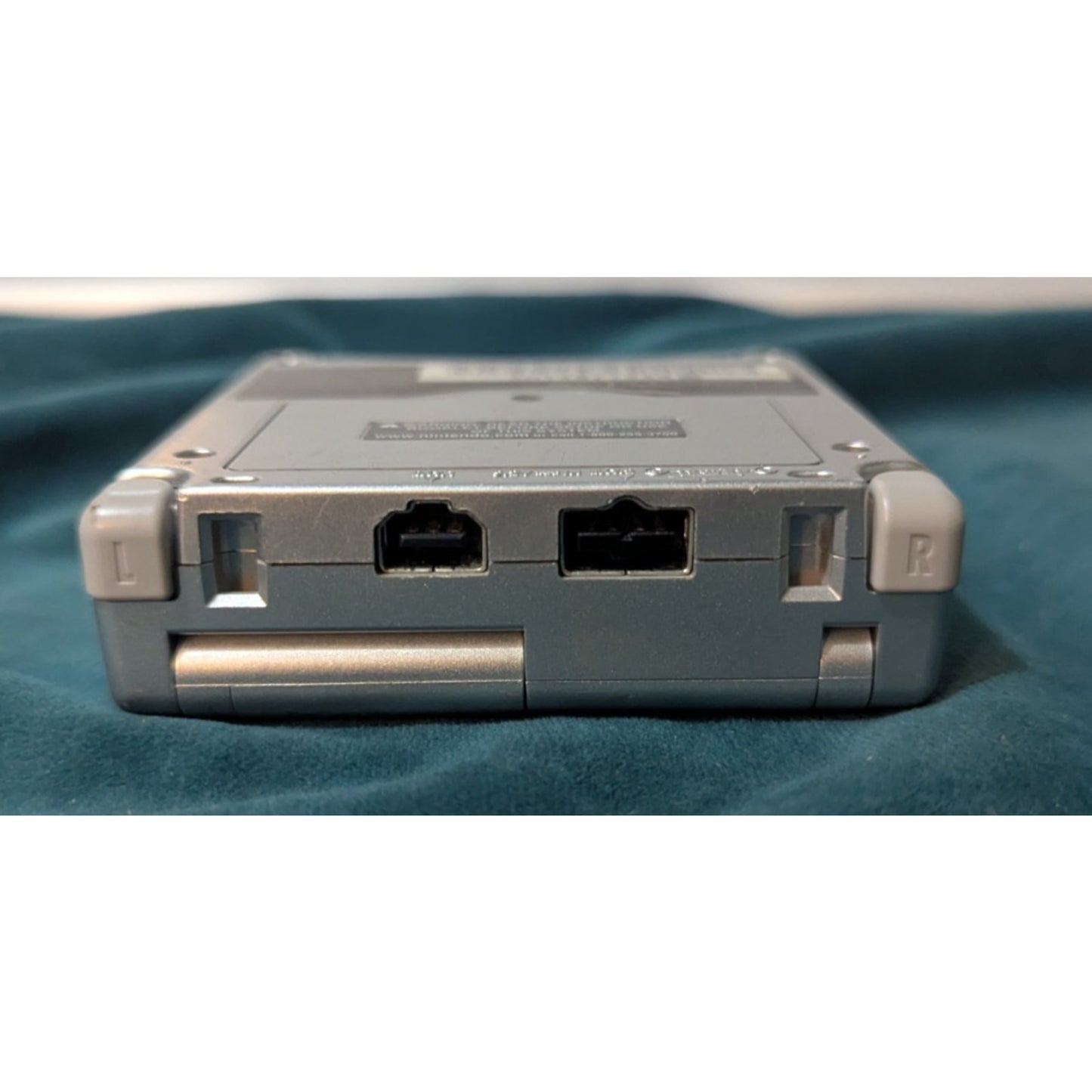 Nintendo Game Boy Advance SP