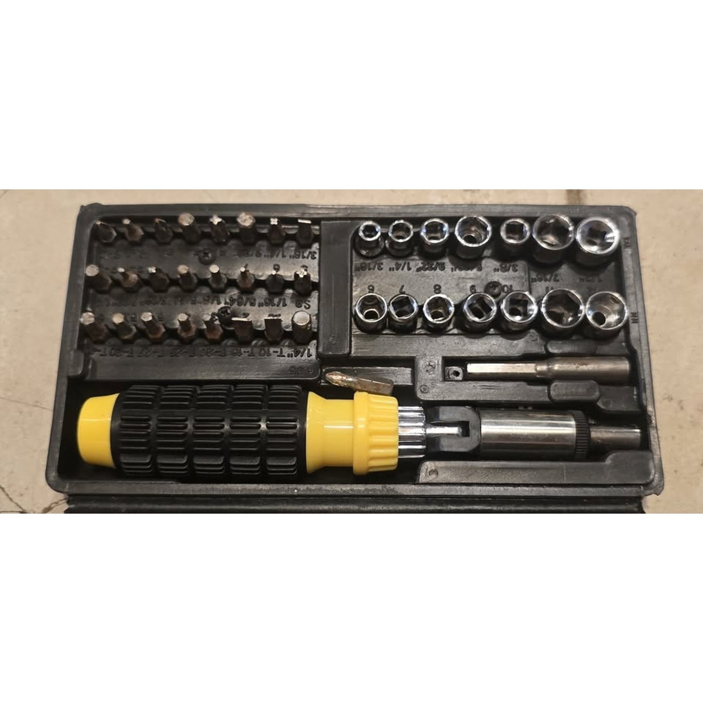 Adaptable Screwdriver Set