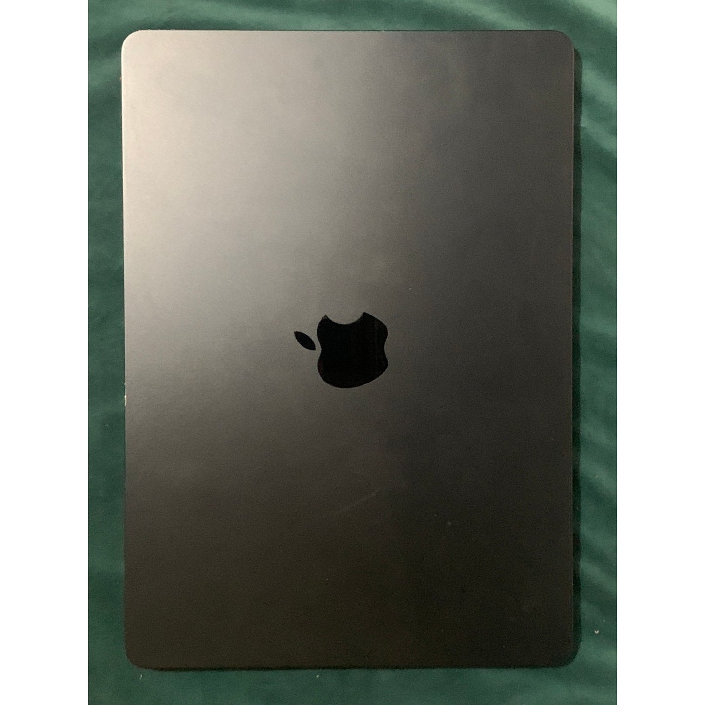 Apple MacBook Air 13" 2022 M2 3.49GHz A2681 16GB ram 256GB SSD Midnight