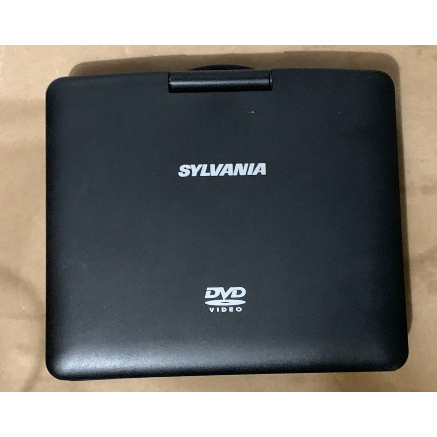 Sylvania SDVD7040B 7” LCD Portable DVD Player CD Player-swivel Screen Tested .
