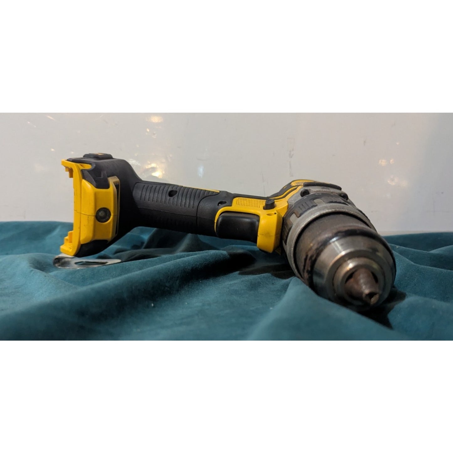 DEWALT 20V MAX XR Brushless Cordless Hammer Drill/Driver DCD797