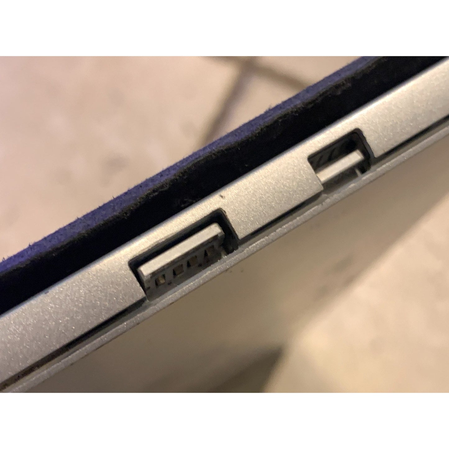 Microsoft Surface Pro (5th Gen, 1796) Intel Core M 4GB RAM / 128GB, 2017