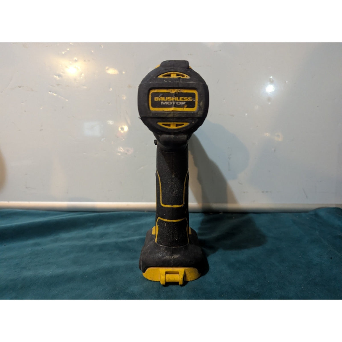 Dewalt 1/2 20V MAX Brushless Cordless Hammer Drill/Driver DCD778 Tool Only