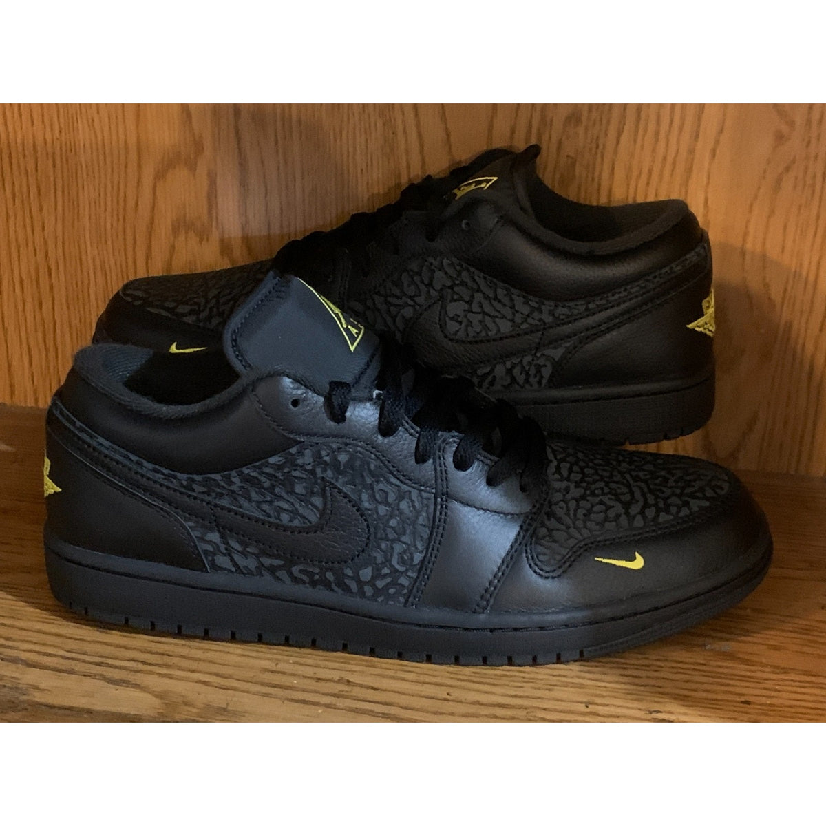 Nike Air Jordan 1 Low SE Black Anthracite Tour Yellow IM6568-010 Men’s Size 10.5