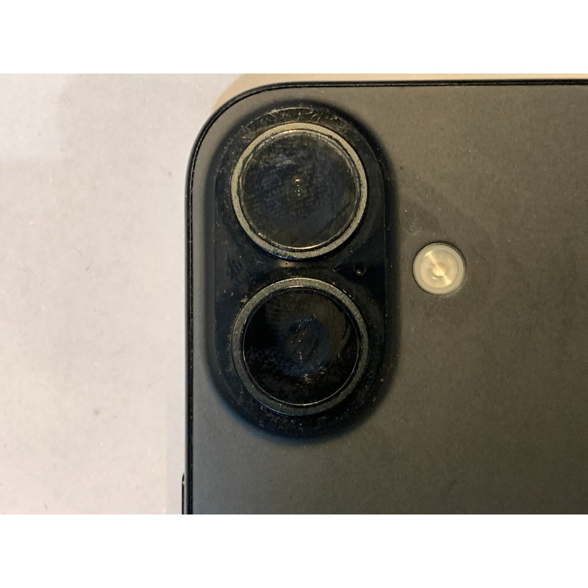 Apple iPhone 16 128GB - Black (Verizon ) Smartphone