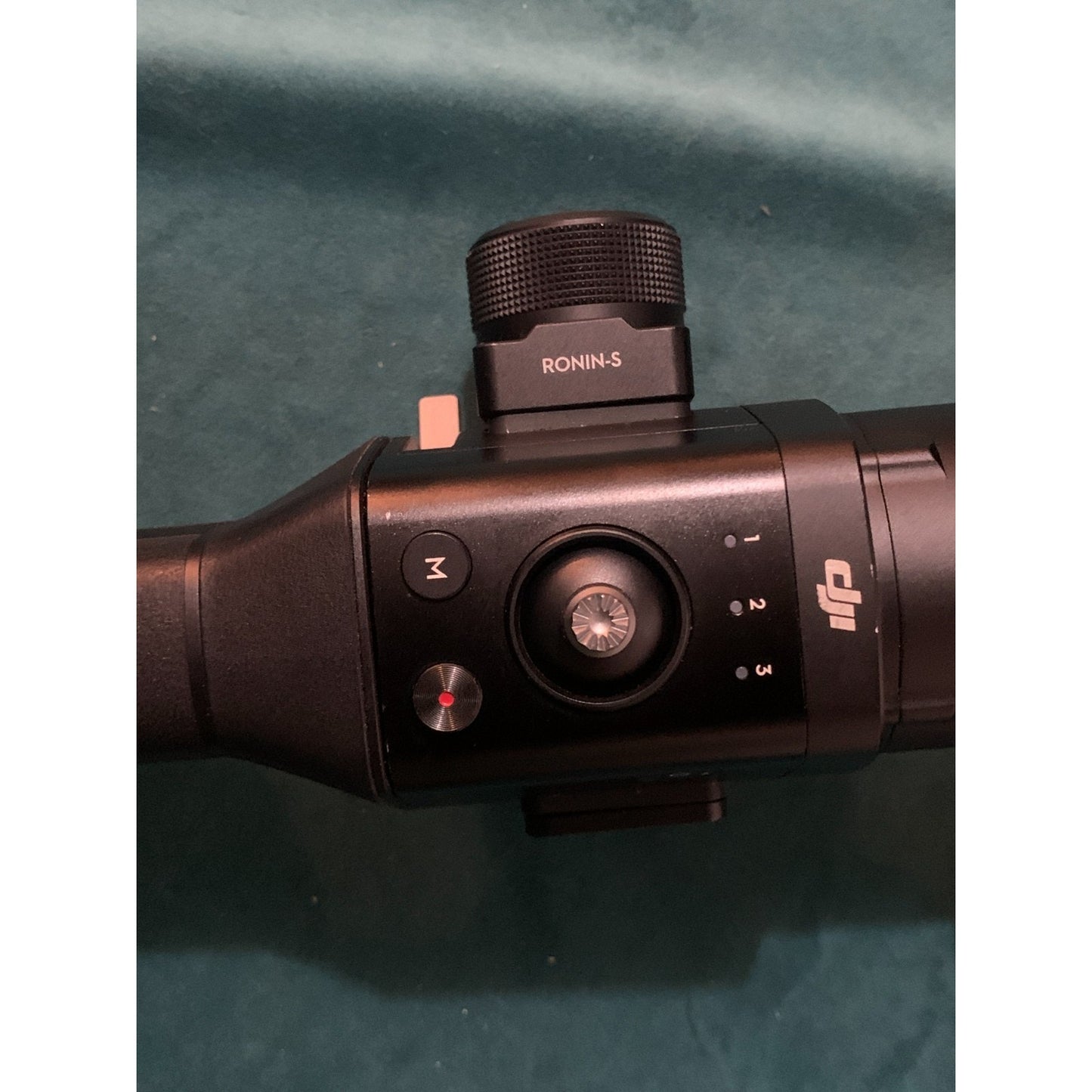 DJI Ronin-S Handheld 3-Axis Gimbal Stabilizer for DSLR Mirrorless Model RS1