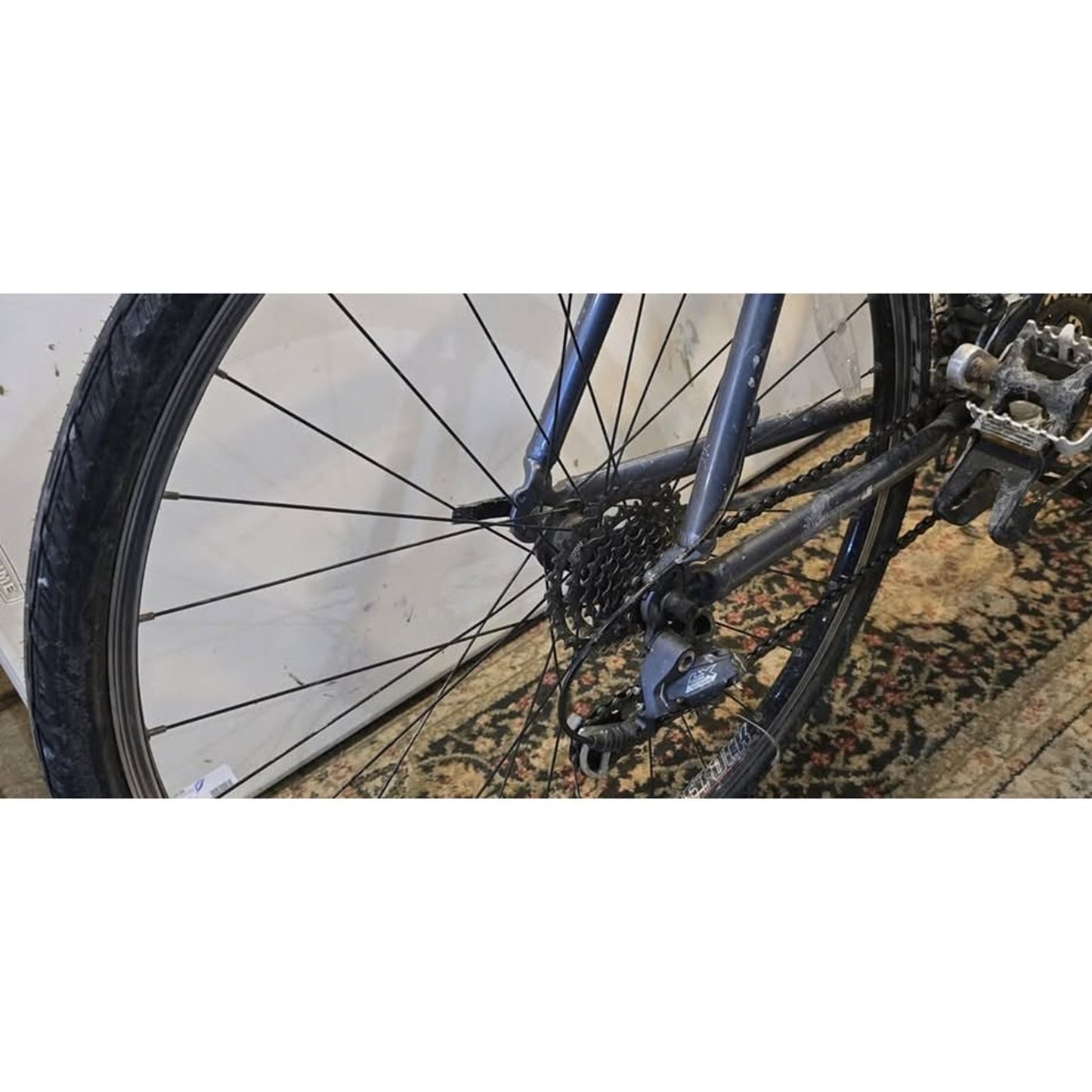 Trek 7500 Multitrack Hybrid Track / 22" Frame / 700Cm Wheels / 21-Speed /