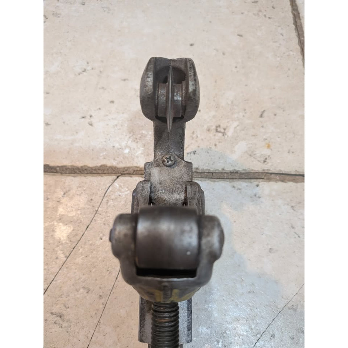 RIGID No. 30 Screw Feed Tubing Cutter/ 1"-to-3"/ Model: 32940