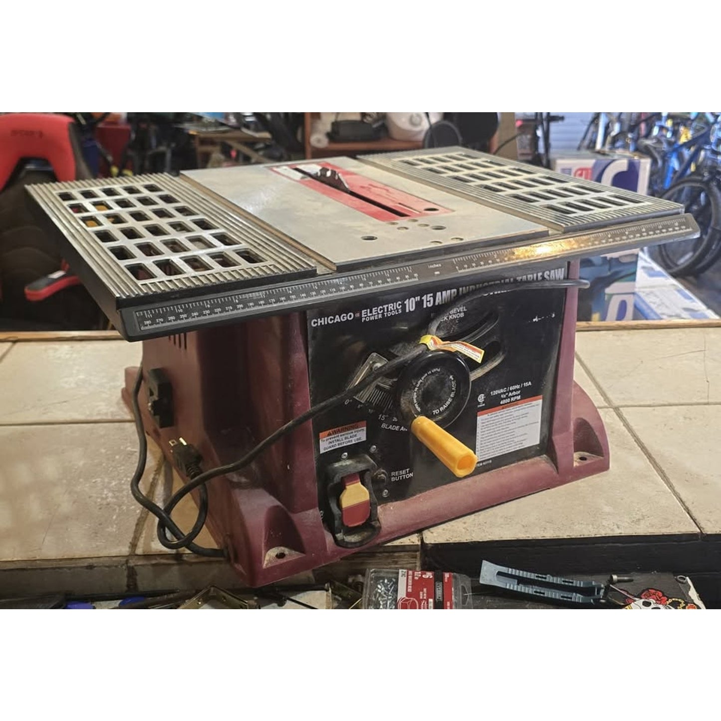 Chicago 10" 15A Table Saw / 63116 /