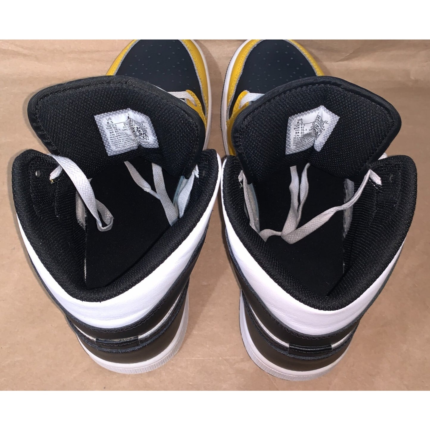 NIKE AIR JORDAN 1 MID YELLOW OCHRE-BLACK-WHITE SZ 8.5 [DQ8426-701]