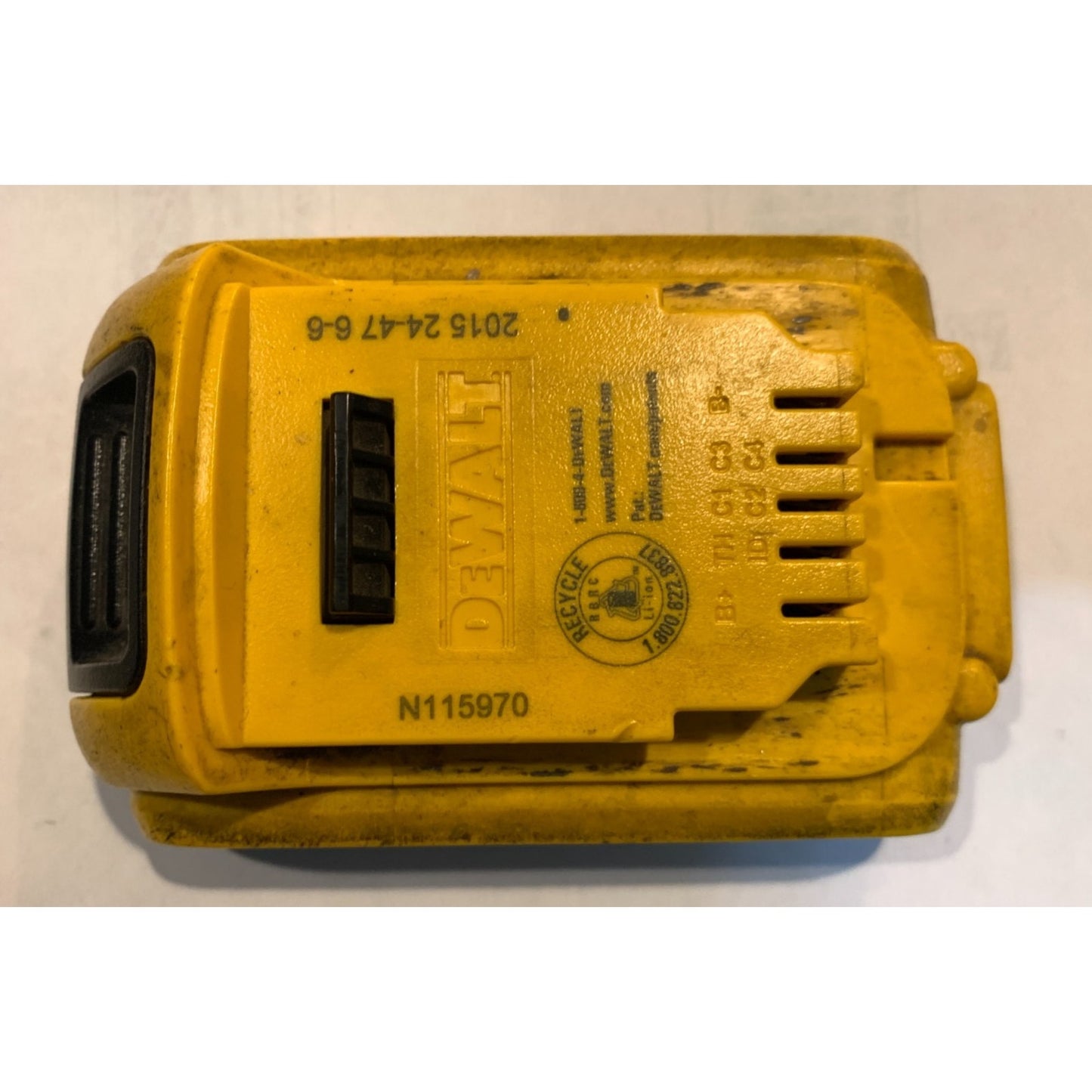 Dewalt (DCB203) 20V max 2ah battery