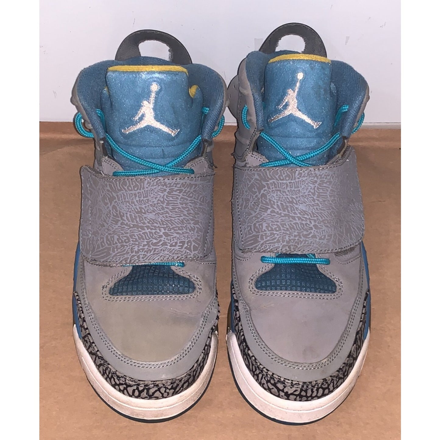 Nike Jordan Son Of Mars “Stealth” Mens sz9 White-Blue-University Gold 512245-037