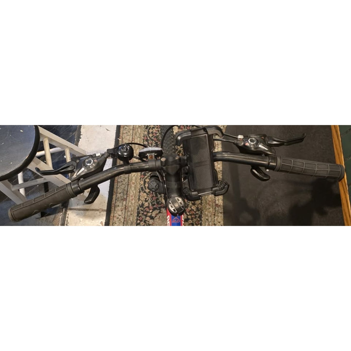 GT Agressor 2.0 Mountain Bike / 26" Wheels / 18.5" Frame / 21-Speed /