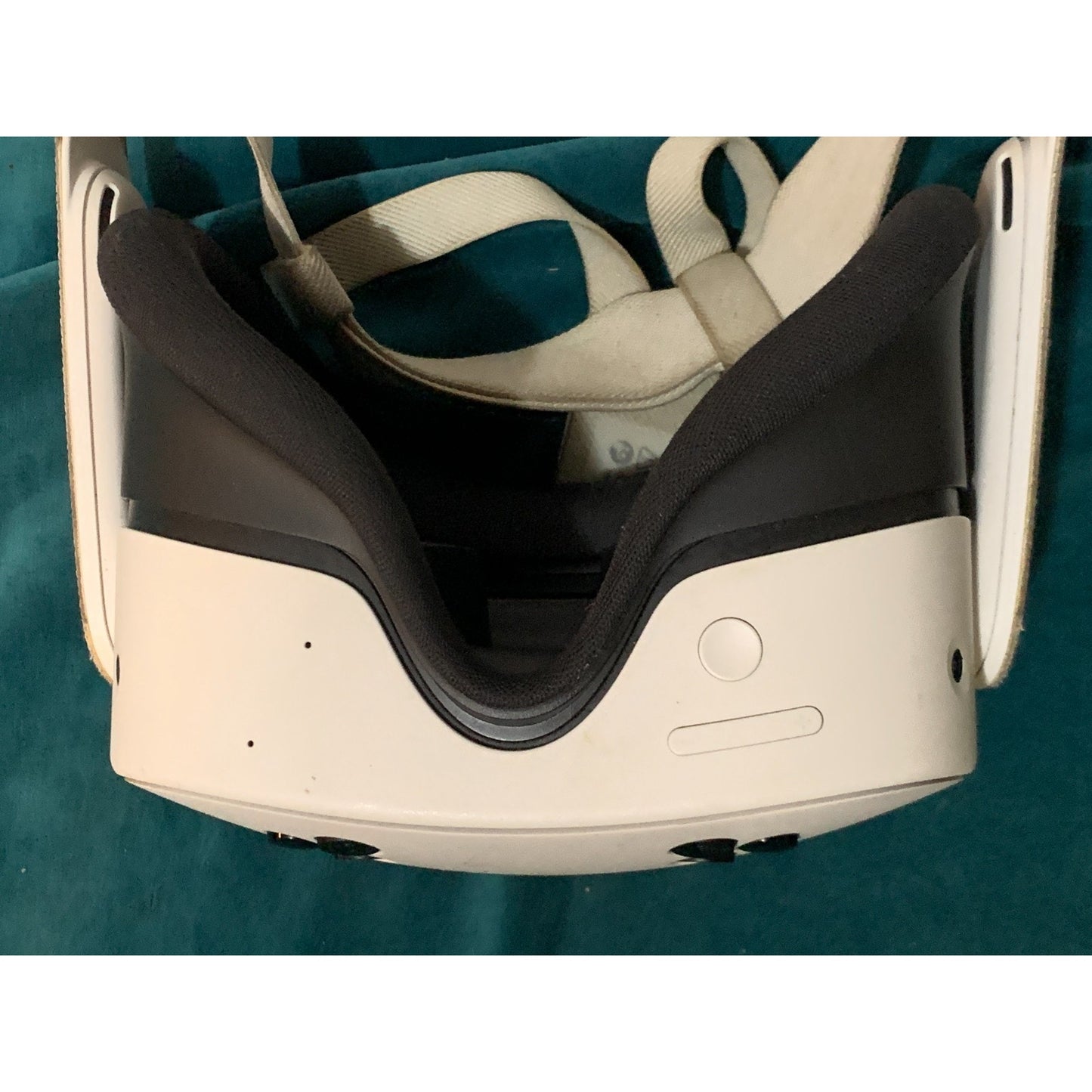 Meta Quest 3S 128GB Standalone All-in-One VR Headset