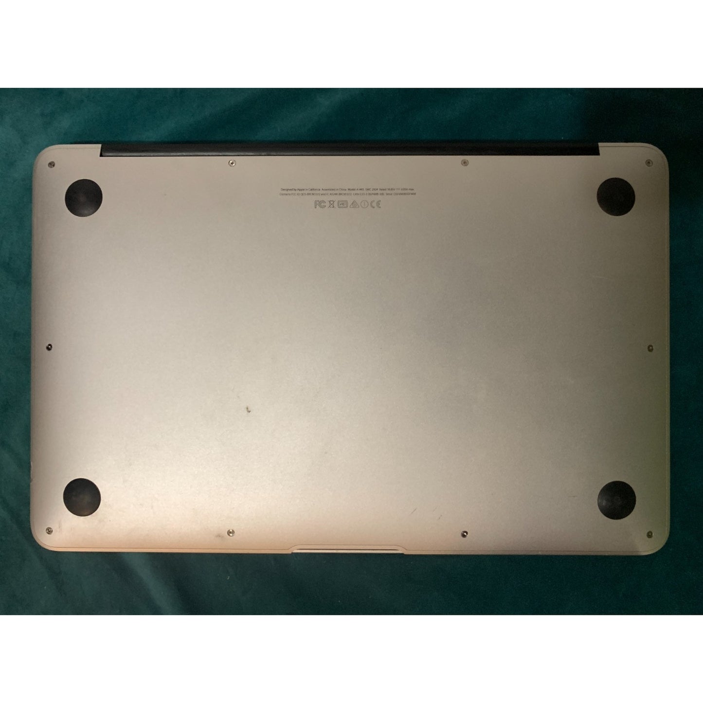Apple MacBook Air A1465 2015 11" Intel Core i5 1.6GHz 4GB RAM 128GB SSD