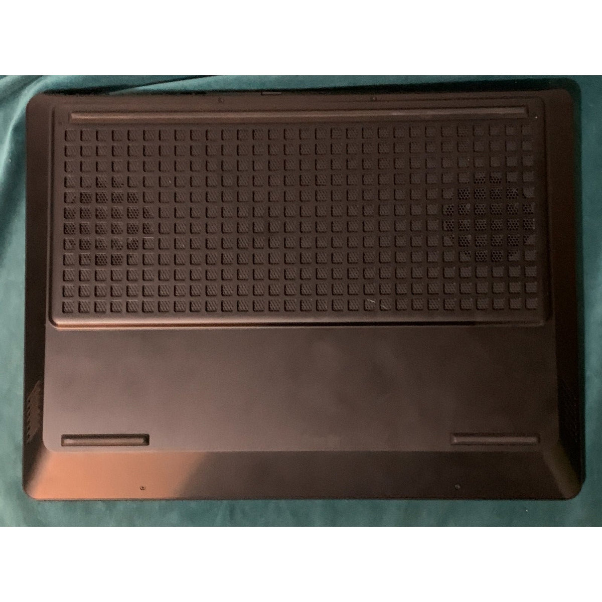 HyperX OMEN 16" Gaming AMD Ryzen 7 8745HX NVIDIA RTX 5060 8gb 16GB ram 512GB SSD