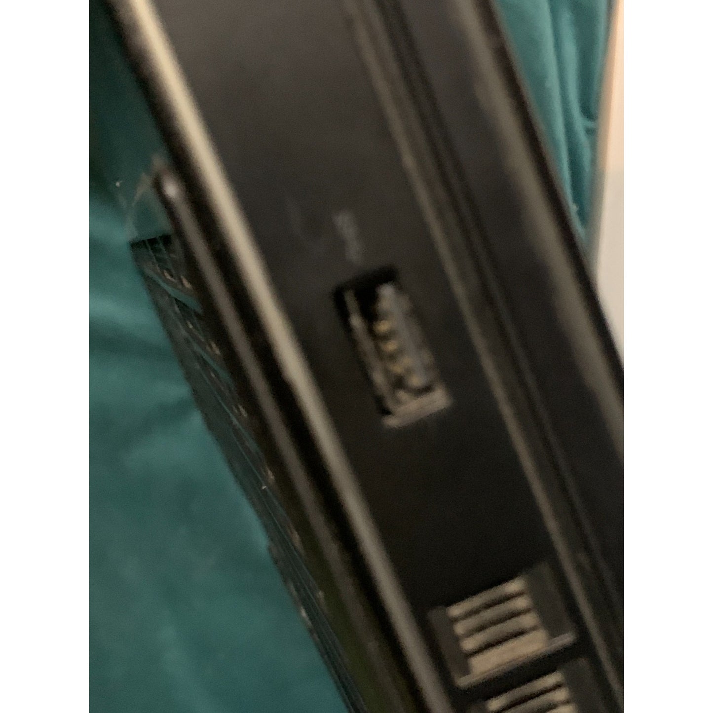 Alienware 17 R5 i9-8950HK 32GB DDR4 GTX 1080 512GB NVME Windows 11