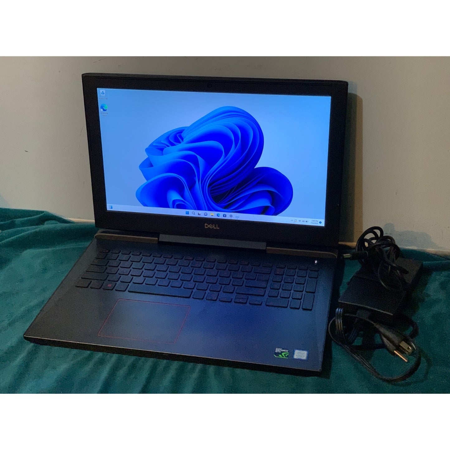 Dell G5 15-5587 15.6" i7-8750H 2.2GHz 128GB SSD 1TB HDD 8GB DDR4 Laptop