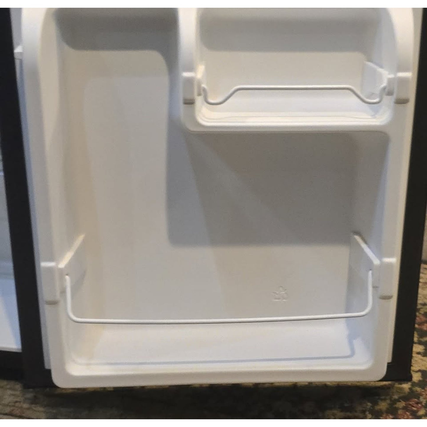 Sunbeam 1.7 cu.Ft. Compact Refrigerator / REFSB17B /