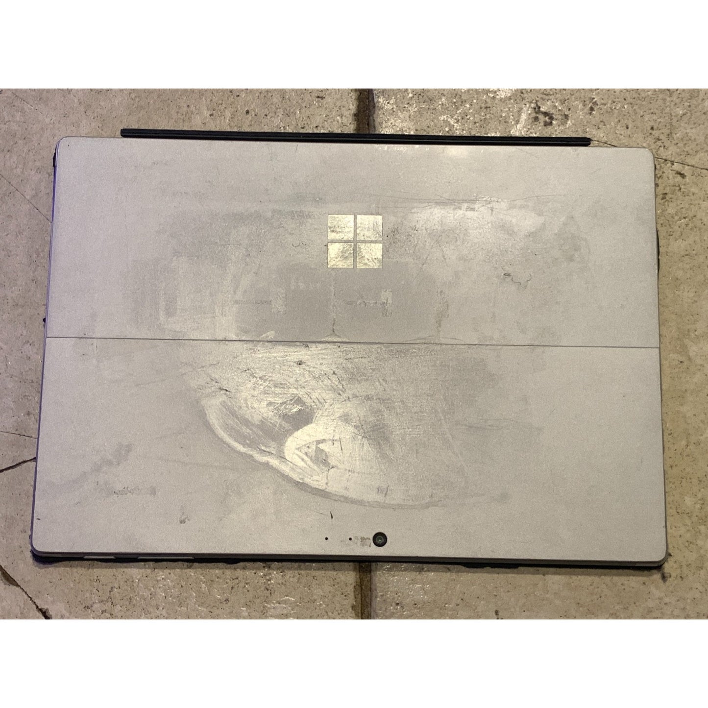 Microsoft Surface Pro (5th Gen, 1796) Intel Core M 4GB RAM / 128GB, 2017