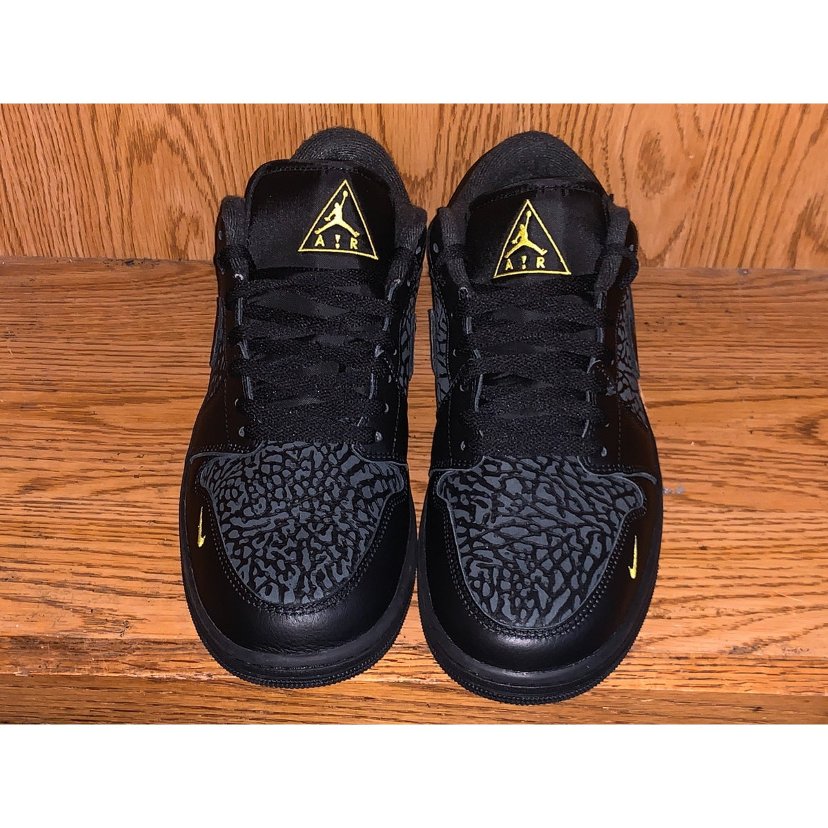 Nike Air Jordan 1 Low SE Black Anthracite Tour Yellow IM6568-010 Men’s Size 10.5
