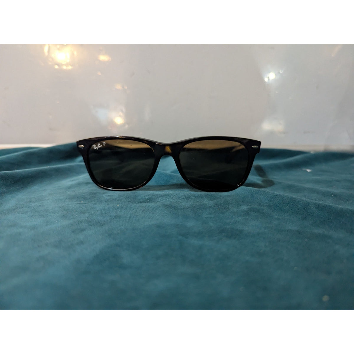 Ray-Ban New Wayfarer RB2132 902/57