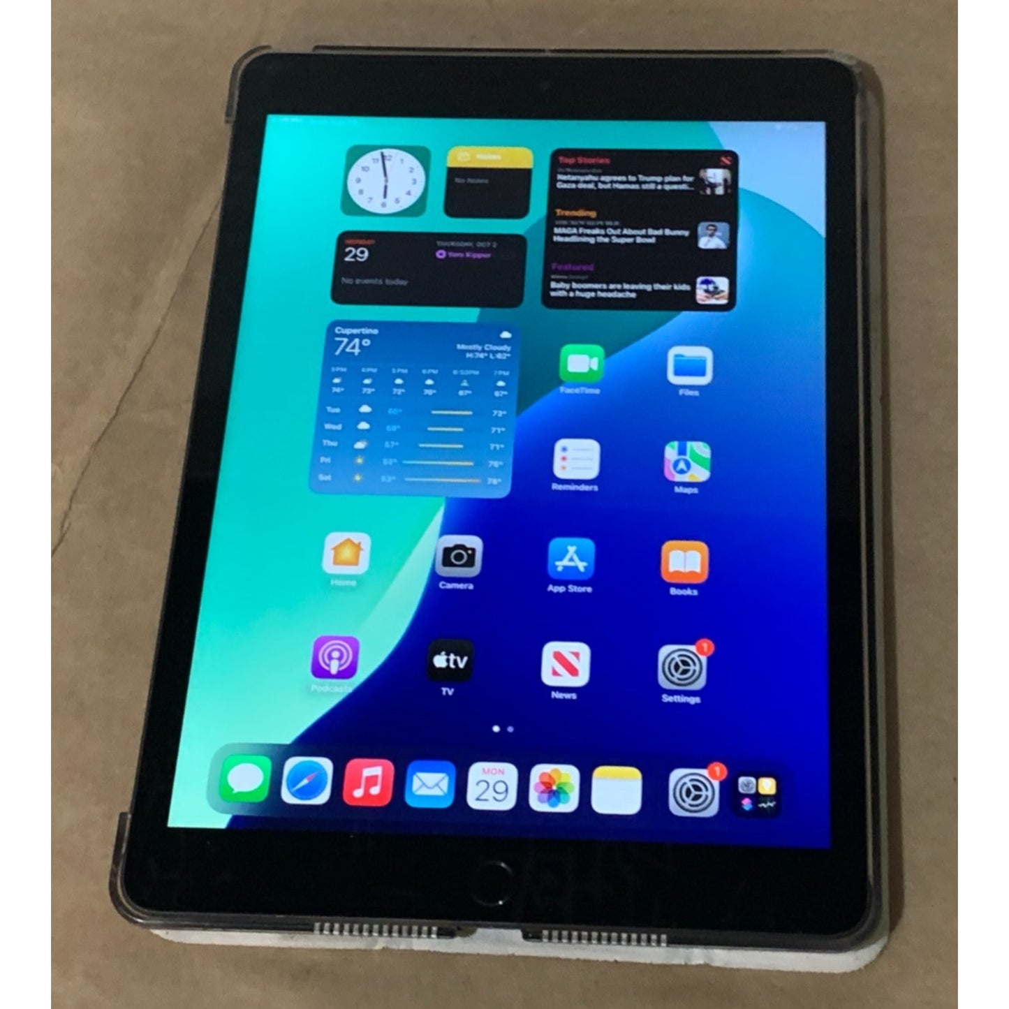 WiFi Only Apple iPad 9th Gen 64GB Space gray MK2K3LL/A