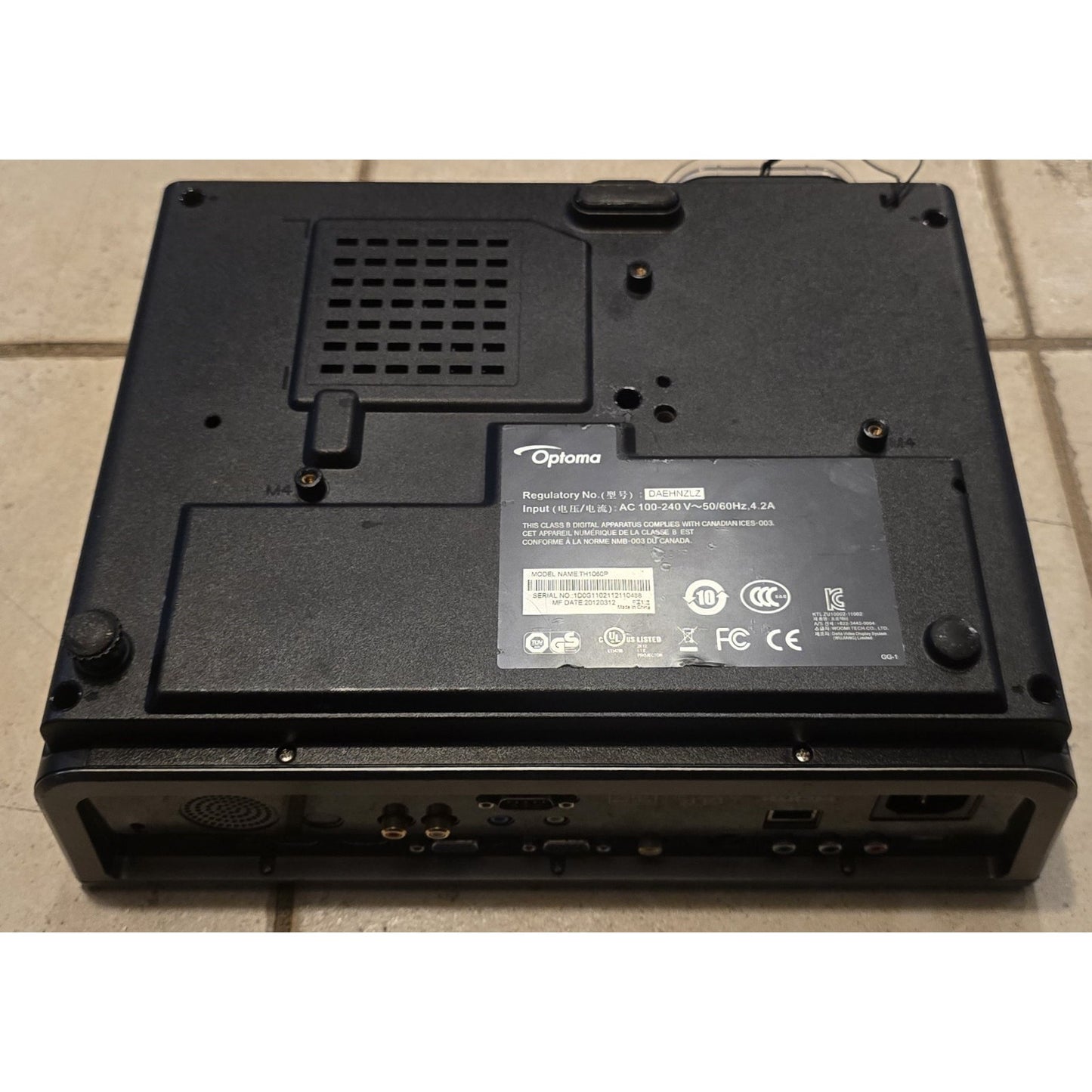 Optoma TH1060P DLP Projector