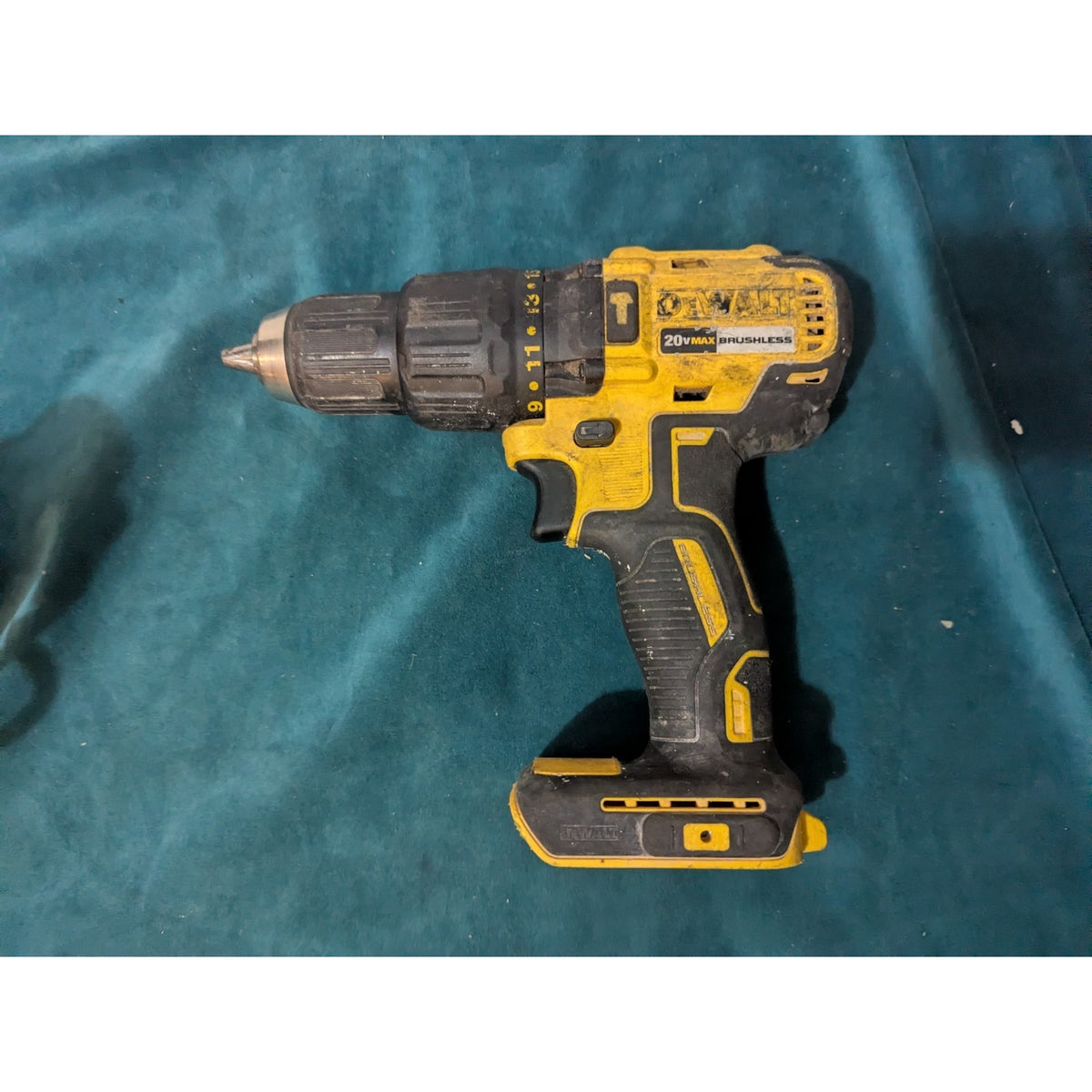 Dewalt 1/2 20V MAX Brushless Cordless Hammer Drill/Driver DCD778 Tool Only