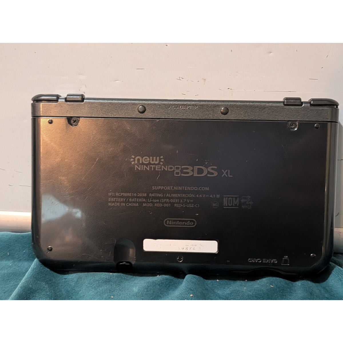 Nintendo "New" 3DS XL Console / RED-001 / Black