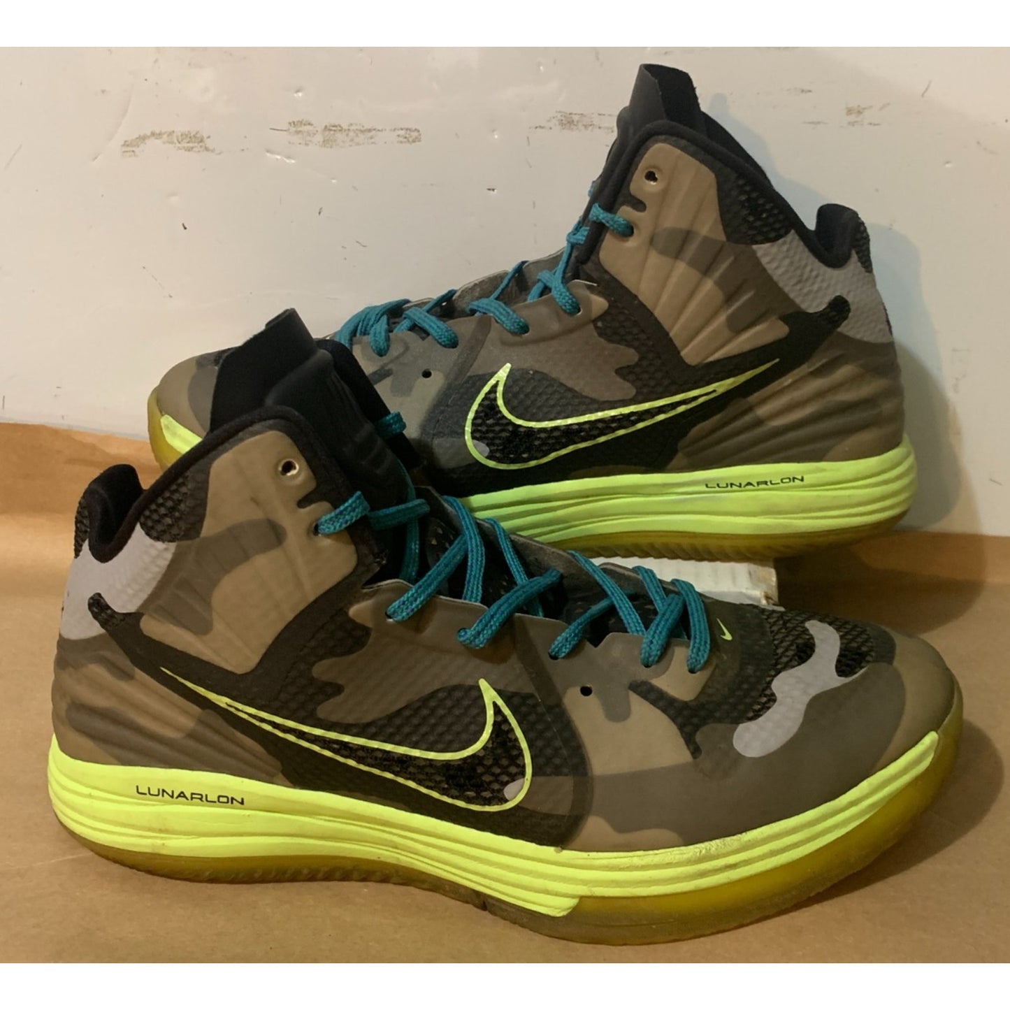 Nike Lunar Hypergamer Grey Camo Neon 2011 Size 10.5 Style 469756-012