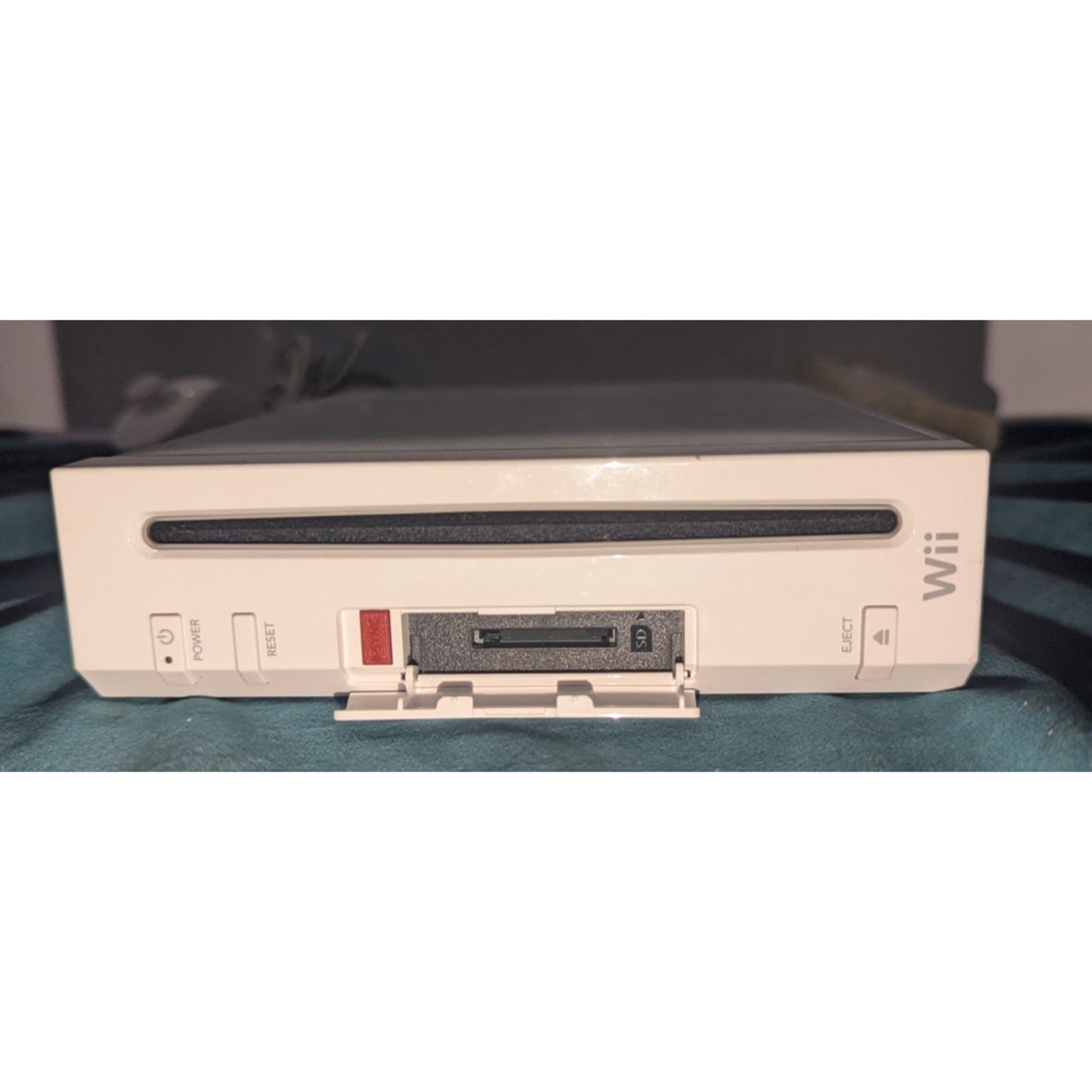 Nintendo Wii Gaming Console RVL-001 (USA) W/ One Wii Remote Controller