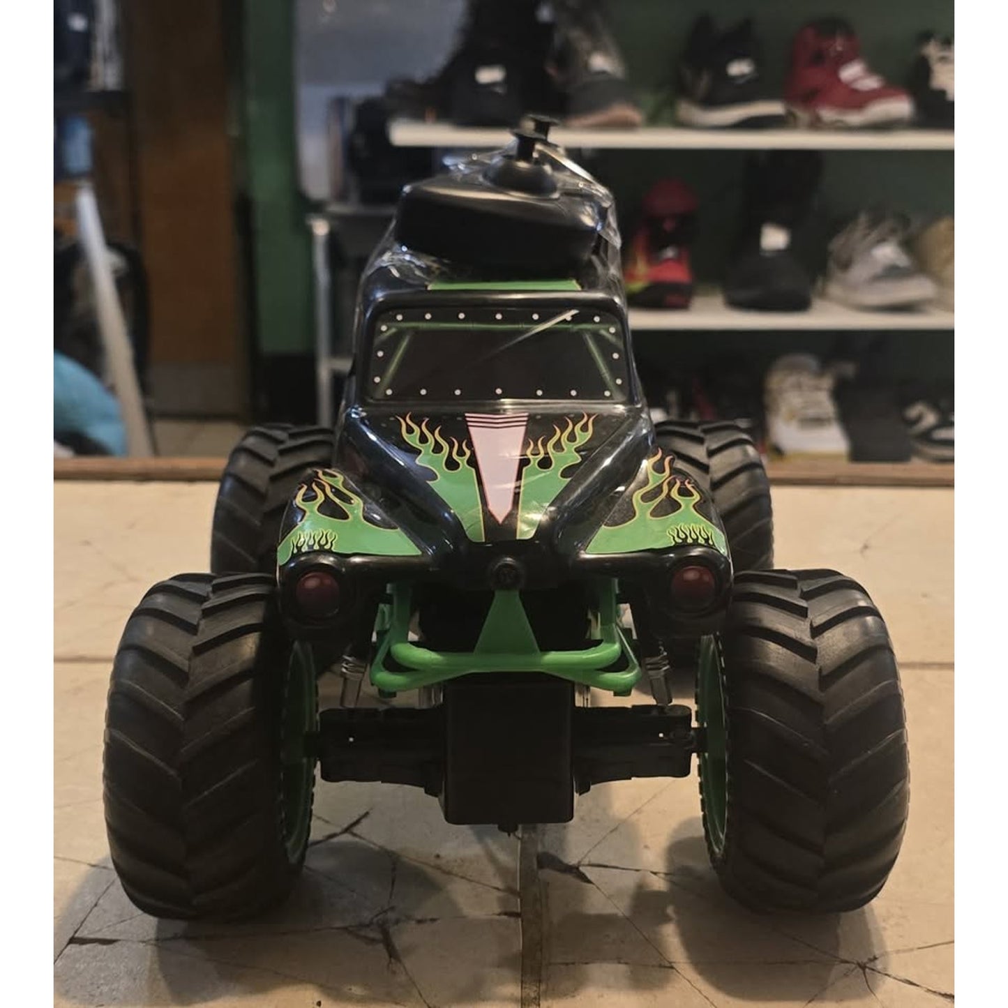 Spin Master Grave Digger RC Monster Truck / 66801 /