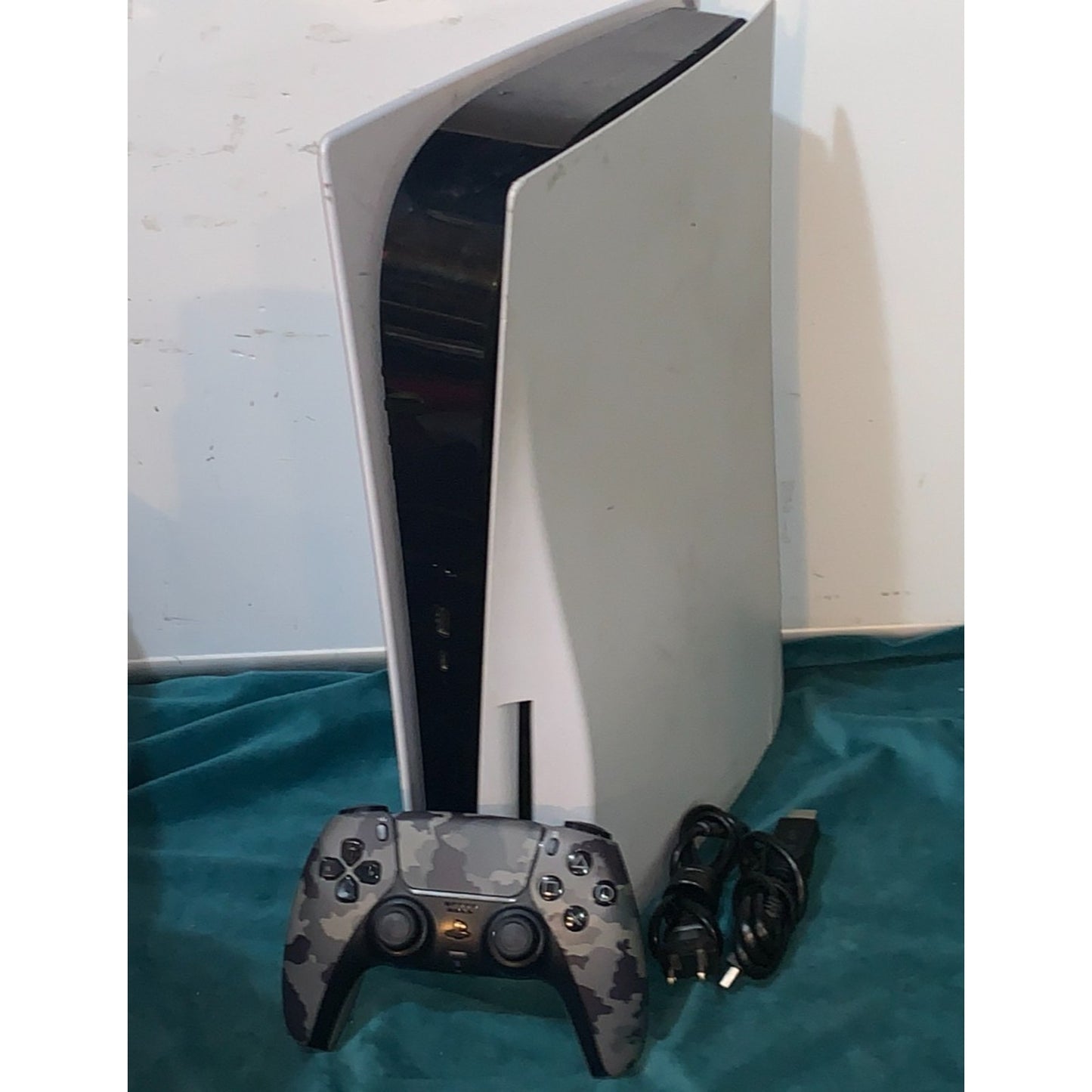 Sony PlayStation 5 825GB White (Disc Edition) CFI-1015A
