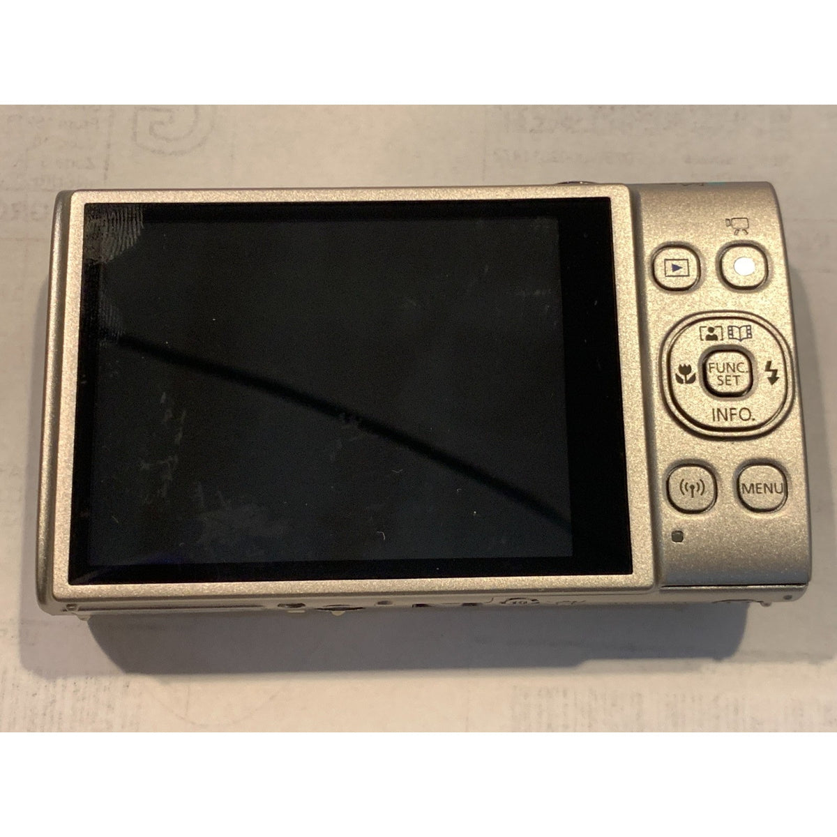 Canon PowerShot ELPH 360 HS A 20.2MP Digital Camera 12x Optical Zoom WiFi Silver
