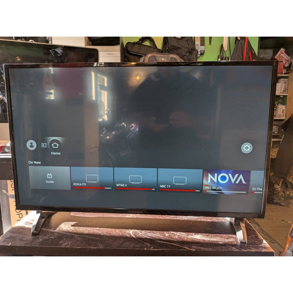 Insignia 40" LCD TV / NS-39DF510NA19