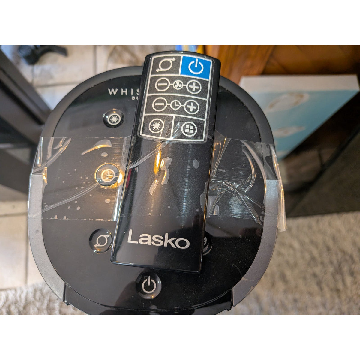LASKO Wind Curve Tower Fan / TDC401