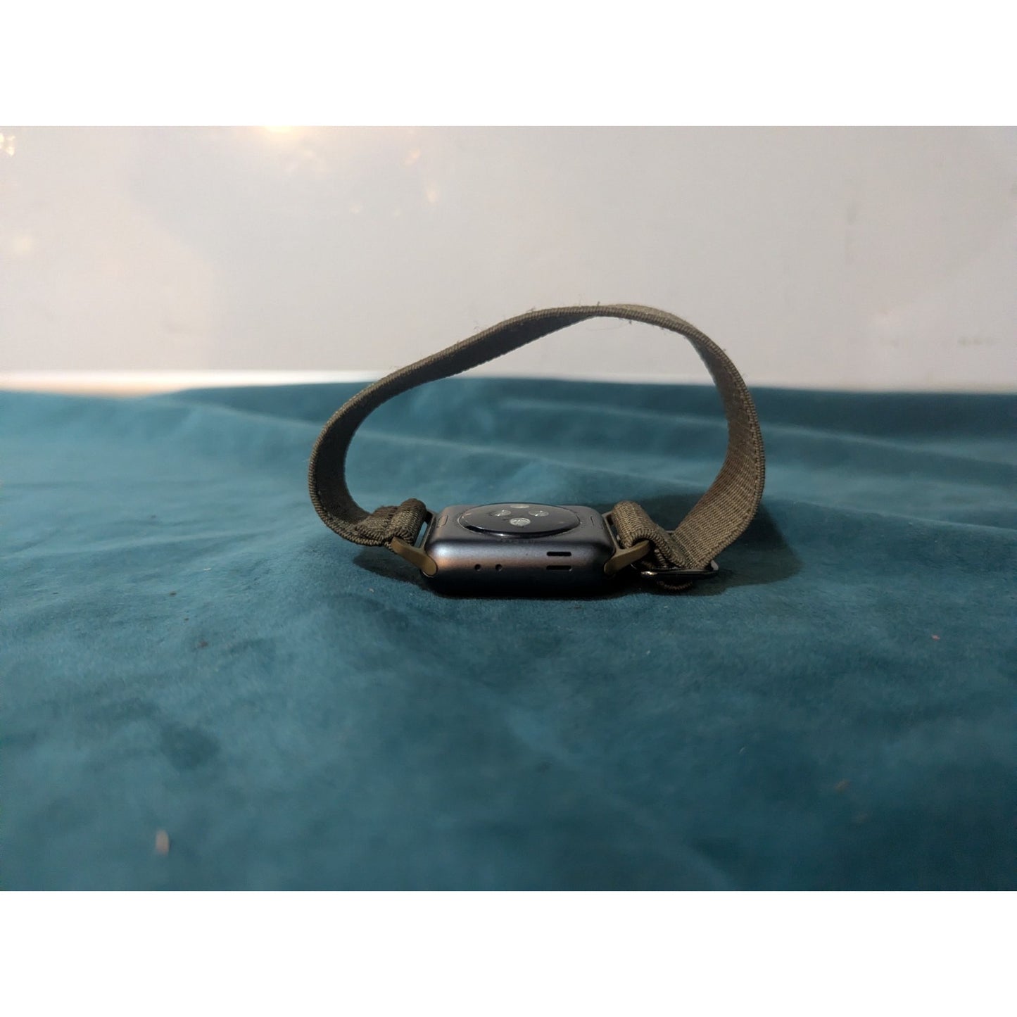 Apple Watch Series 3 38mm Gold Aluminum Pink Sand Used with Box Factory Reset